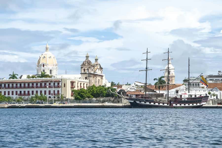 Cartagena: Guided Tour, with La Popa Convent, and San Felipe - The Old Shoes Monument and the story of Cartagena’s symbols