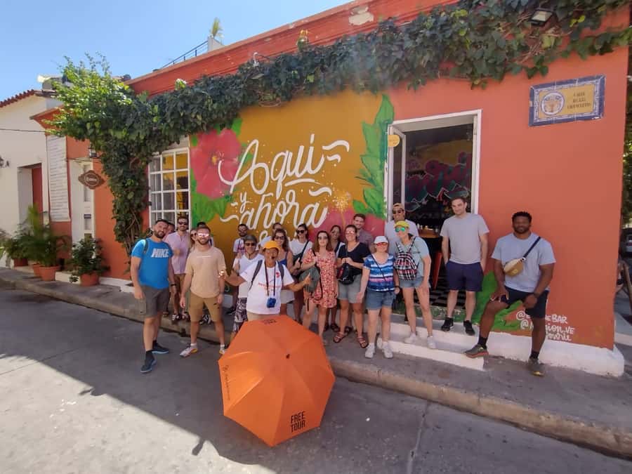Cartagena: Historic Center and Getsemaní Shared Walking Tour - The Clock Tower and the route through slavery