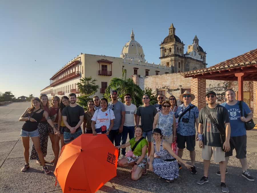 Cartagena: Historic Center and Getsemaní Shared Walking Tour - The guides make the biggest difference