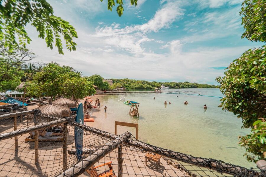 Cartagena: Islabela Islands Boat Trip with Lunch & Cocktail - Who will enjoy this island day most