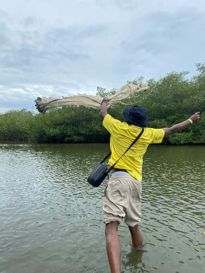 Cartagena: Mangrove Eco Tour & Fishing with Transportation - Who will enjoy this most?