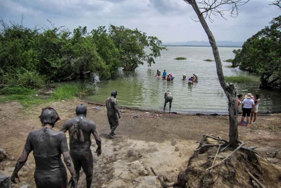 Cartagena: Mud Volcano Tour with Lunch, Pool, and Beach - Pickup times and the seven-hour schedule