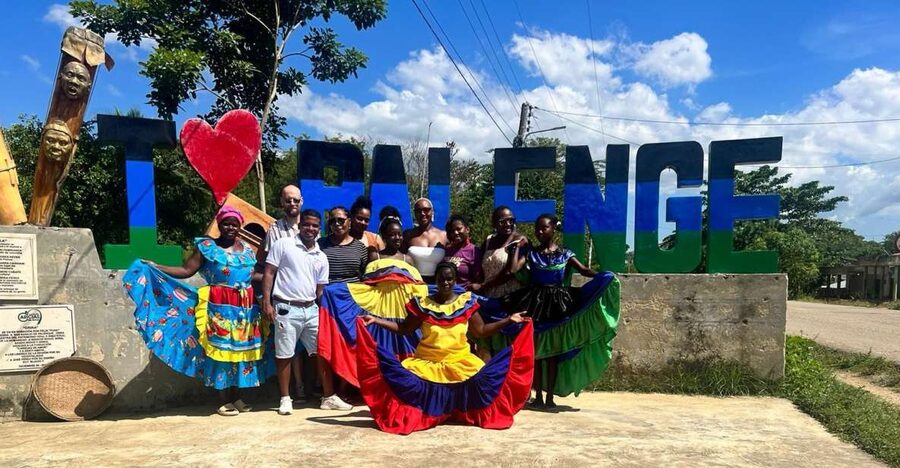 Cartagena: Palenque´s tour, dance show, lunch, pick-Up inclu - Music at Casa del Instrumento
