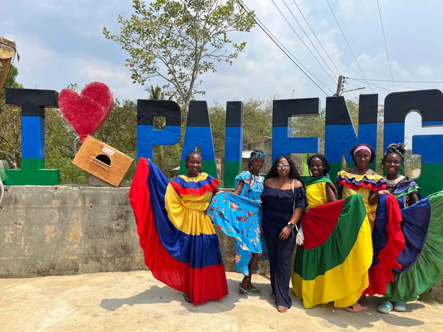 Cartagena: Palenque´s tour, dance show, lunch, pick-Up inclu - Leaving Cartagena in an air-conditioned vehicle