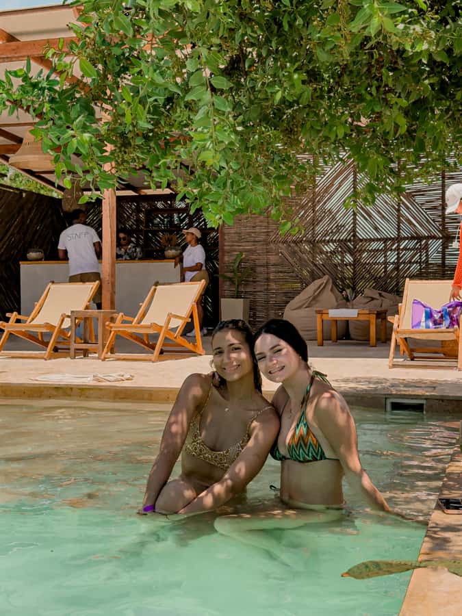 Cartagena: Rosario Islands Day Tour with Snorkel & Lunch - Tierra Bomba: a comfortable final stop