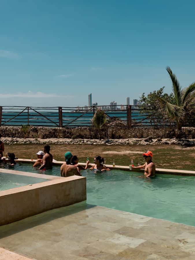Cartagena: Rosario Islands Day Tour with Snorkel & Lunch - Who will enjoy this day most?