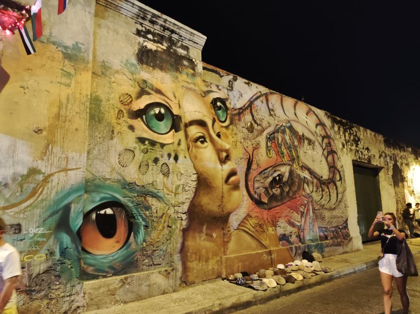 Cartagena: Walled City and Getsemani Shared Walking Tour - Heat, footwear, and the practical side of walking