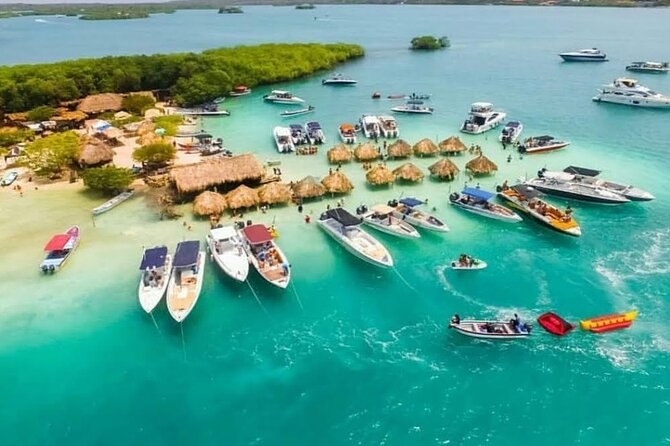 Cholon The party island, with DJ on board - Meeting at Muelle de los Pegasos