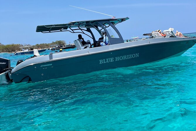 Cholon The party island, with DJ on board - Boat comfort, weather, and the return to Cartagena