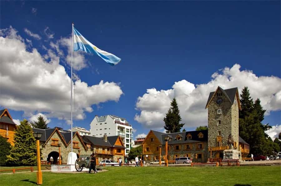 Circuito Chico - Leaving Bariloche for Playa Bonita and Huemul Island