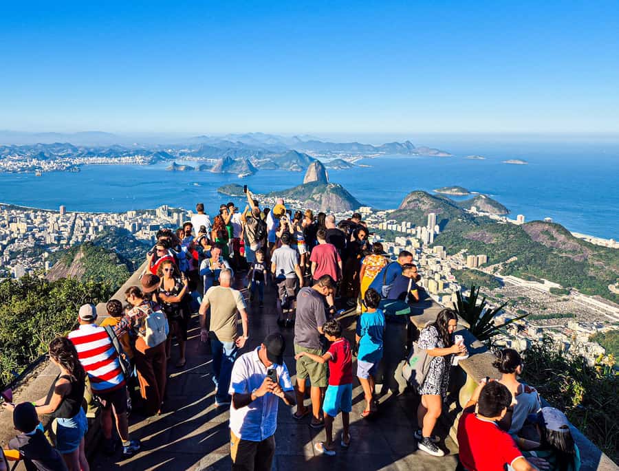 Corcovado, Sugarloaf Mountain, and Selarón Steps 6-Hour Tour - Why this six-hour route works in Rio