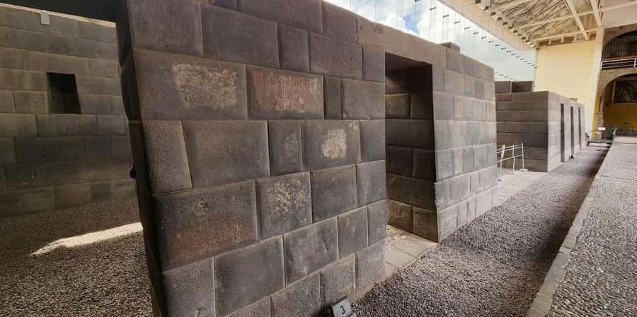 Cusco: City Tour | Half-Day Tour to 4 Archaeological Sites - Sacsayhuamán and the scale of Inca construction