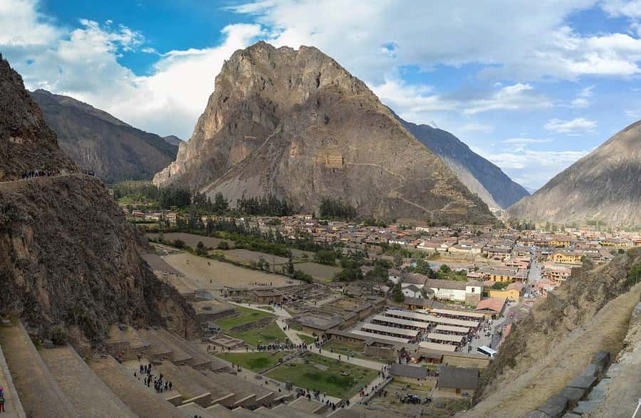 Cusco: Full-Day Sacred Valley and Maras Tour - Moray offers one of the day’s strangest views