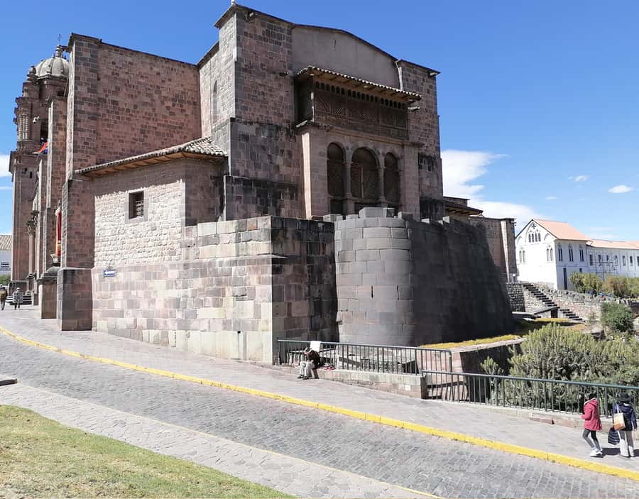 Cusco: Half-Day City Tour - Guides, language, and the pace of the day