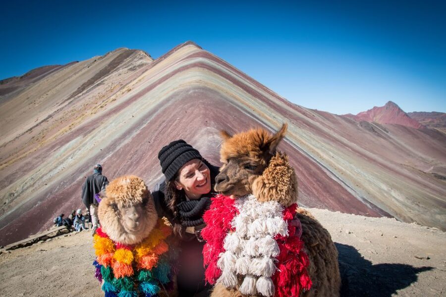 Cusco: Rainbow Mountain Tour and Red Valley Hike (Optional) - The 45-minute dirt road toward Vinicunca