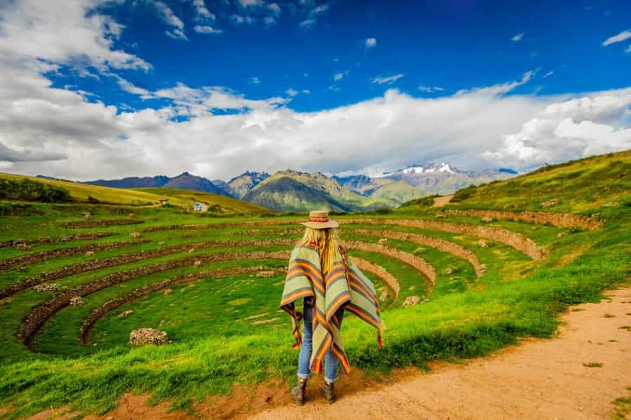 Cusco: Sacred Valley, Pisac, Ollantaytambo, Salt Mines Moray - Chinchero: weaving, fibers, and a short introduction