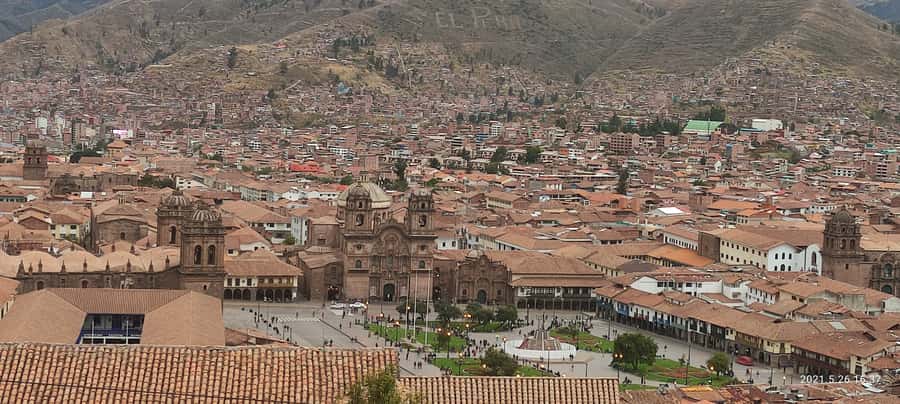 Cusco: Sightseeing Tour of the City on an Open-Top Bus - The open-top bus and the Cusco views