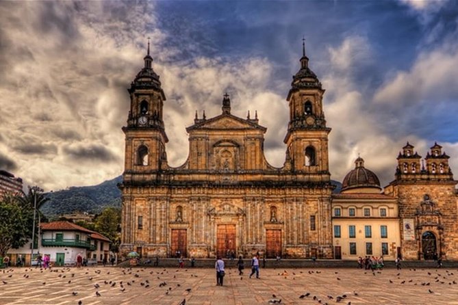 Descubre la Magia: Catedral de Sal & Bogotá en 1 Día - Returning to Bogotá by way of Monserrate