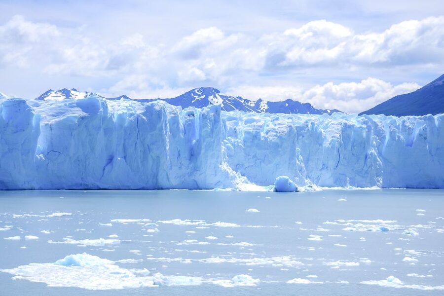 El Calafate: Glaciers Gourmet Experience - Full Day Cruise - Canal de los Témpanos and the Perito Moreno choice