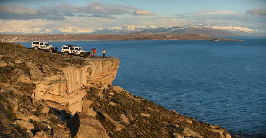 El Calafate: Native Cultures 4x4 Half-Day Excursion - Lake Argentino: geology, wildlife, and wide views
