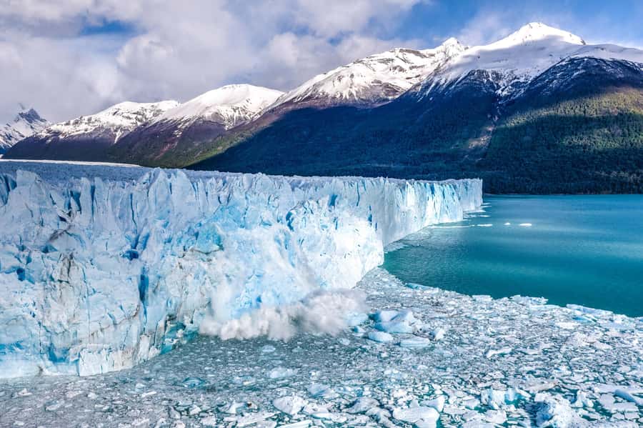 El Calafate: Perito Moreno Glacier, Boat Cruise & Glaciarium - Two hours among the walkways