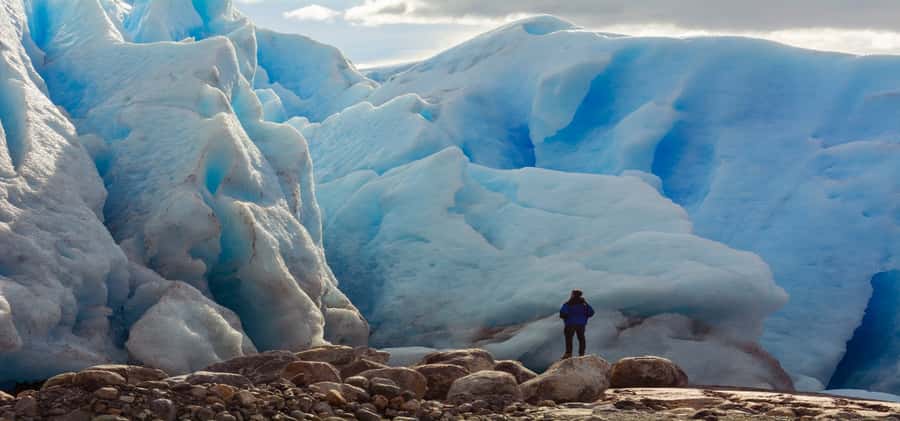 El Calafate: Safari Azul Los Glaciares Trekking Tour - Returning to the catwalks