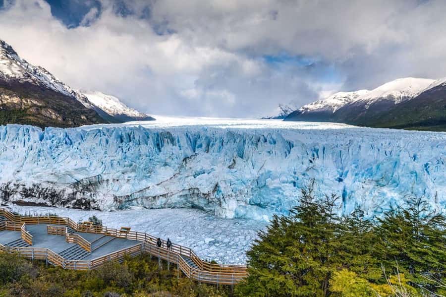 El Calafate: Trip to the Famous Perito Moreno Glacier - The optional boat ride changes the rhythm
