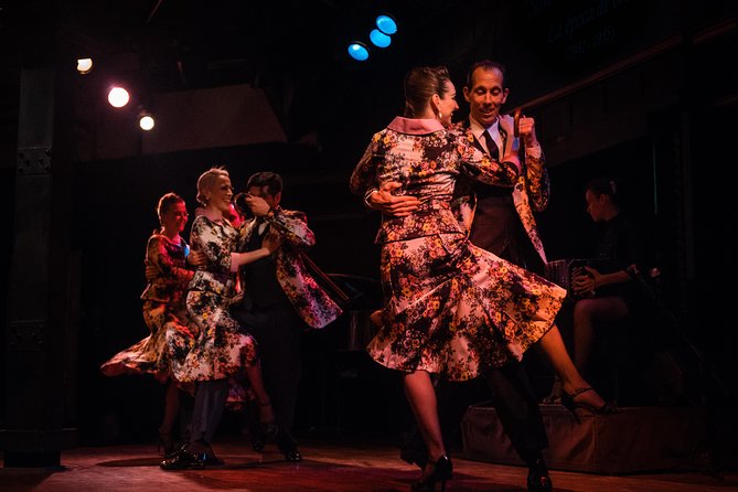 El Querandi Tango Show in Buenos Aires - Who should book the dinner and show