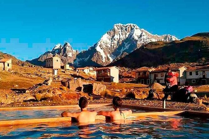 Excursion to Ausangate & 7 lakes with Coca Ceremony |Private| - The first 5 to 6 kilometers toward the lakes