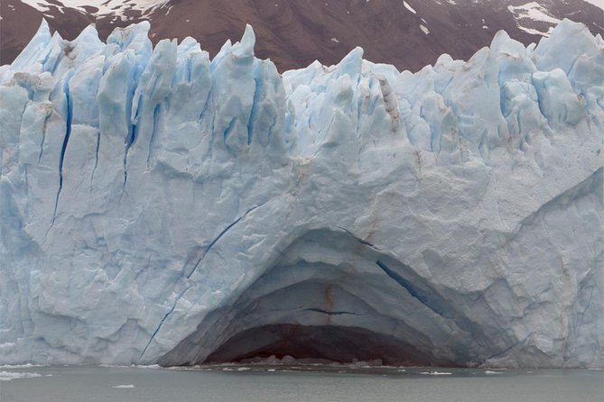 Excursion to the Perito Moreno Glacier, with guide and transfer to / from the hotel - Why the Perito Moreno walkways are the real payoff