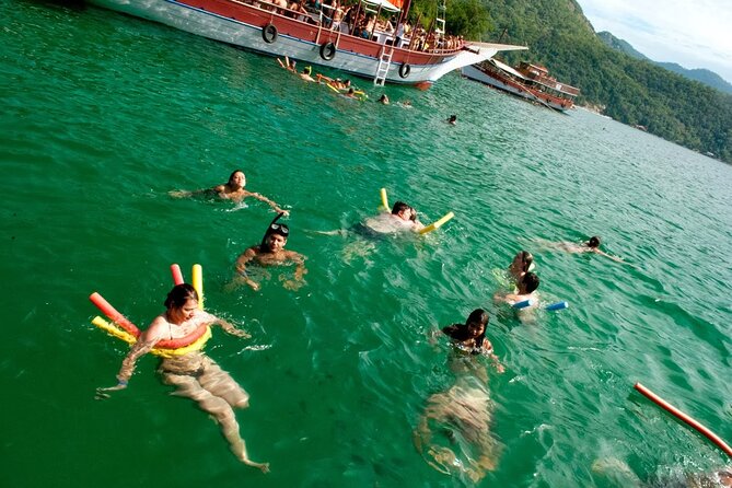 Exploring Angra Dos Reis and Ilha Grande in One Day - Transport, timing, and the return to Rio