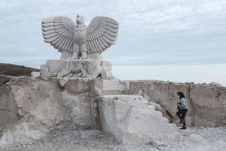 From Arequipa: Sillar Route Trek - The volcano and Andenerías viewpoint