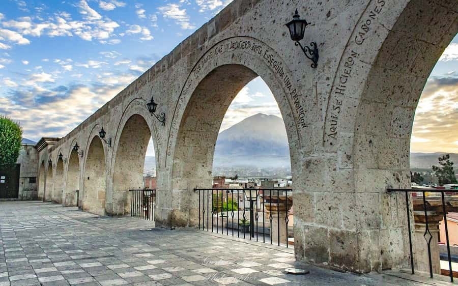 From Arequipa: Sillar Route Trek - Culebrillas Canyon, the best walking stop