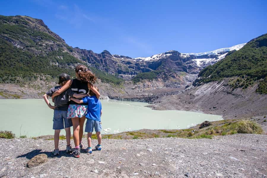 From Bariloche: Cerro Tronador Full-Day Tour - Guides, languages, and the pickup plan