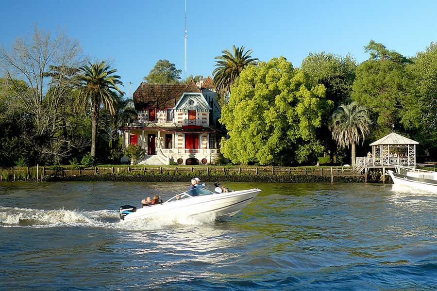 From Buenos Aires: Boat Trip to Tigre with Puerto de Frutos - From Puerto Madero along the La Plata River