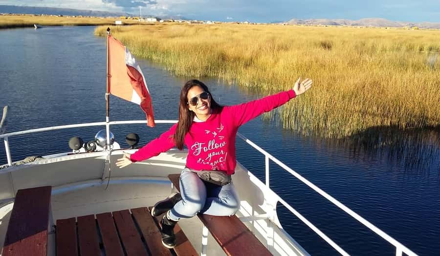 From Cusco: 2-Day Lake Titicaca Tour - Buffet lunch in Sicuani
