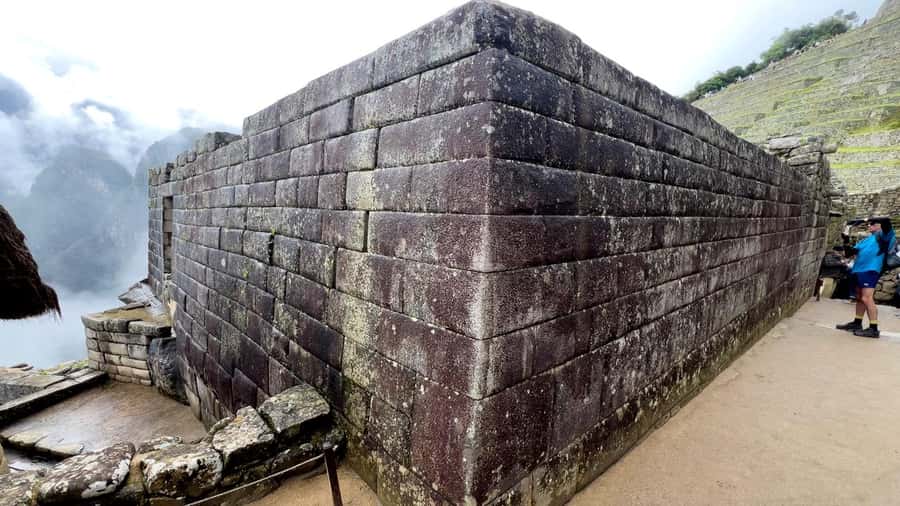 From Cusco: 2-Day Trip to the Sacred Valley and Machu Picchu - The early bus climbs toward Machu Picchu