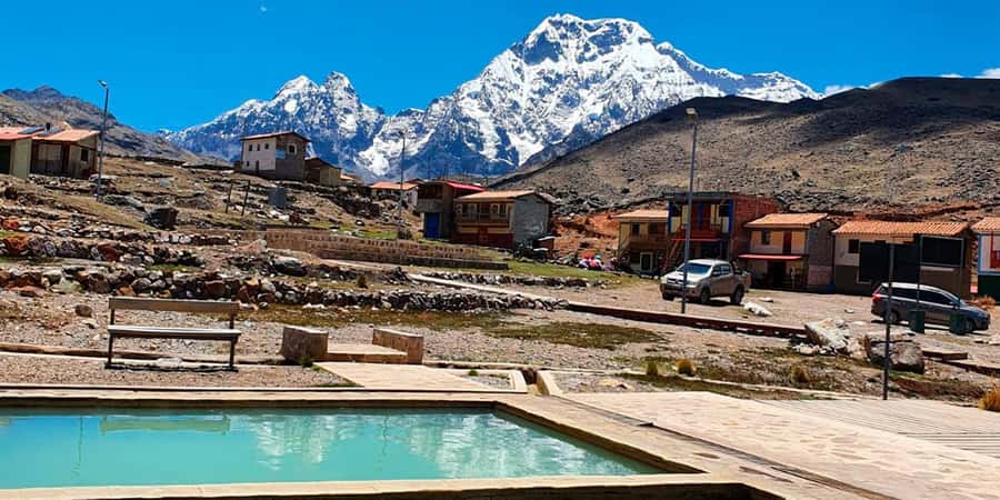 From Cusco: 7 Lakes Ausangate Trek with Breakfast and Lunch - Breakfast in Pacchanta gives you a useful reset