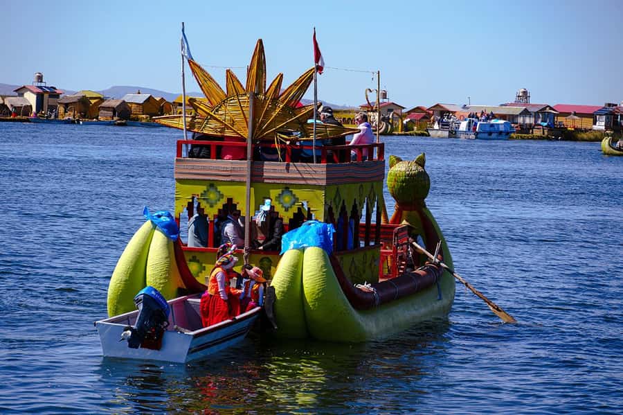 From Cusco: Titicaca Lake - Full day tour with sleeper bus - Uros and the floating reed islands
