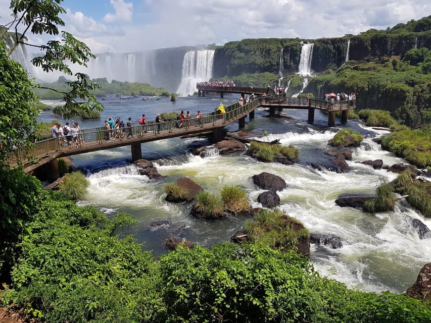 From Foz do Iguaçu: Brazilian Falls and Bird Park Tour - The 1,600-meter falls walk
