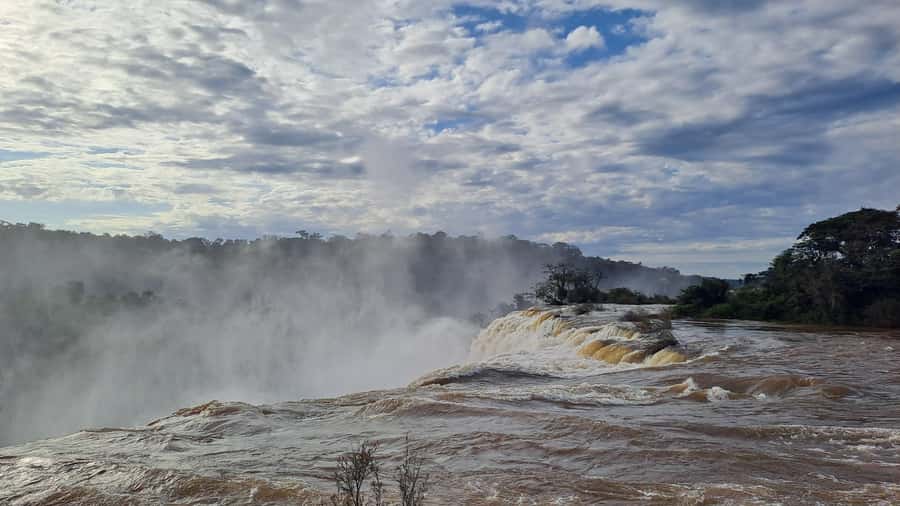 From Foz do Iguaçu: Iguazú Falls Boat Ride Argentina - What the $192 price buys you