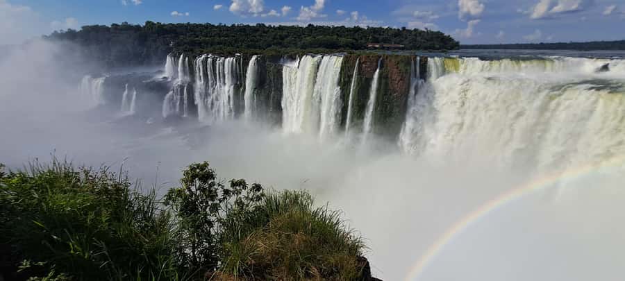 From Foz do Iguaçu: Tour to Argentinian Falls - Devil’s Throat when the walkway is open