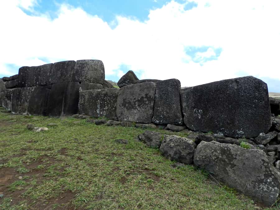 From Hanga Roa: Journey from Orongo to Ana Te Pahu - Why Orongo makes this tour worth considering