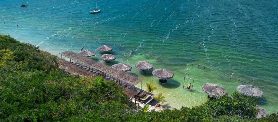 From Jericoacoara: Preá Beach and Paradise Lagoon Tour - Sand dunes and the final photo stop