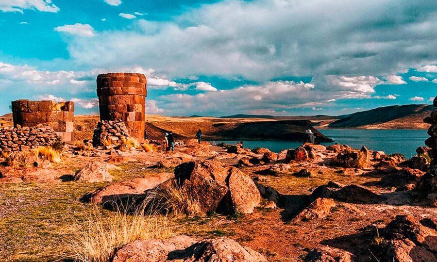 From La Paz: 2-Day Tour to Isla del Sol & Lake Titicaca - The return to Copacabana and late bus to La Paz
