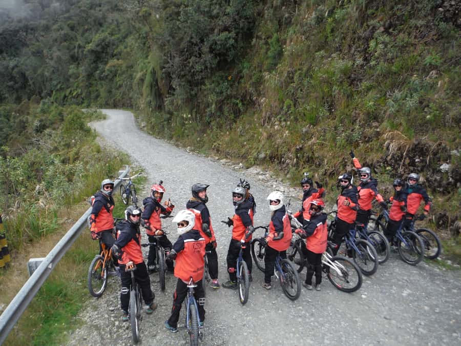 From La Paz: The World's Most Dangerous Road Biking Tour - The viewpoint and village stops