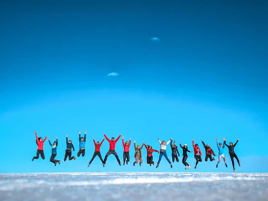From La Paz: Uyuni Salt Flat Tour & Overnight Roundtrip Bus - Three hours to fill in Uyuni