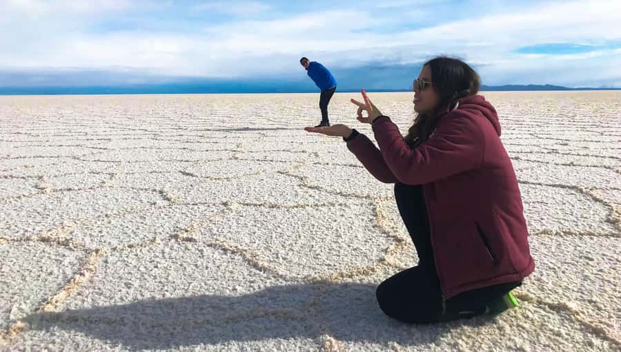 From La Paz: Uyuni Salt Flats 2-Day Tour with Bus Transfers - Lunch breaks up a demanding day