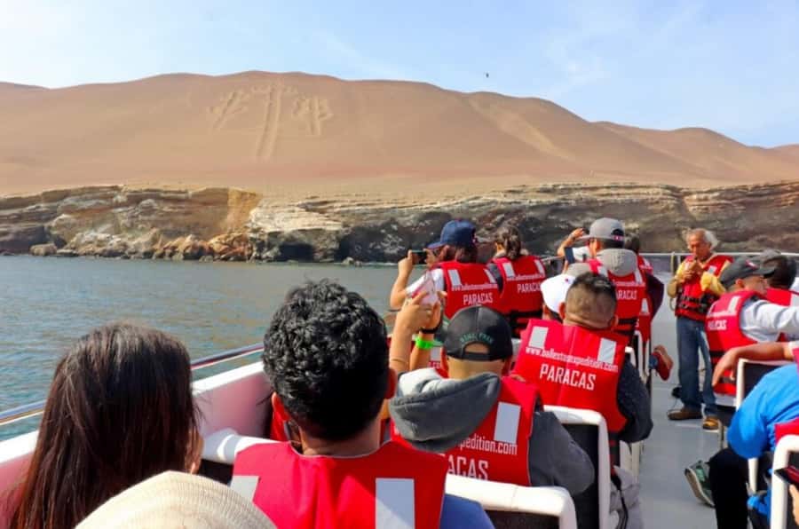 From Lima: Full Day to Paracas and Huacachina Desert Oasis - Lunch and pisco at Nieto in Ica
