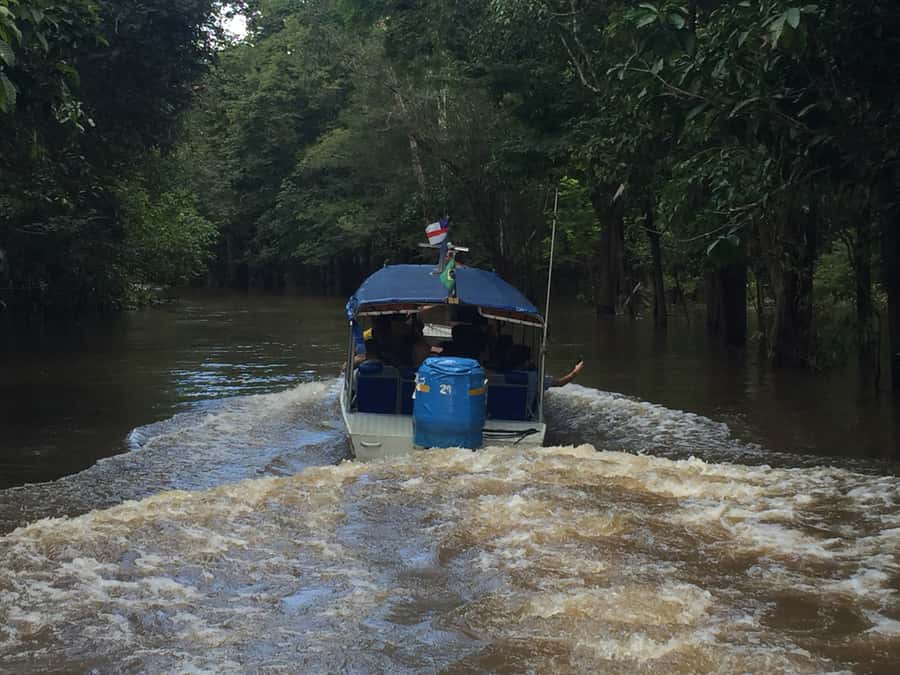 From Manuas: Full-Day River Tour - Lunch at a floating restaurant